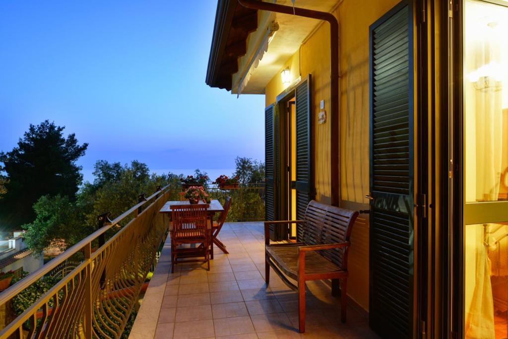 Villa Elaia Санта Мария ди Кастелабате Екстериор снимка
